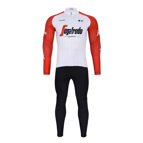 Zimní oblečení na kolo Trek-Segafredo 2023 Zimní oblečení na kolo Trek-Segafredo 2023